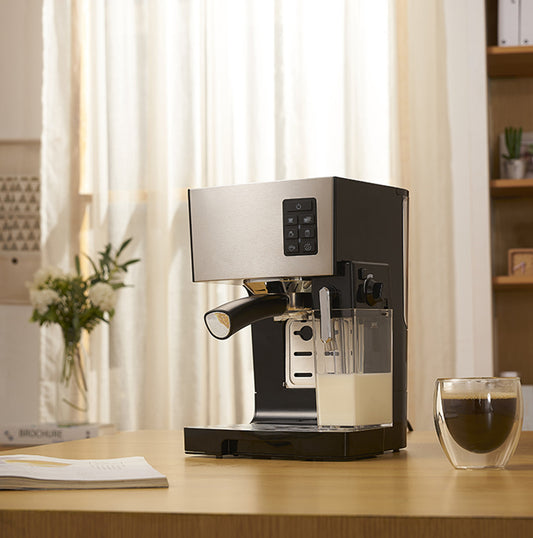 Cafetera Automática Italiana con Espumador de Leche Integrado