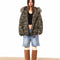 Chaqueta de Algodón Camuflada con Capucha y Cuello de Piel Desmontable