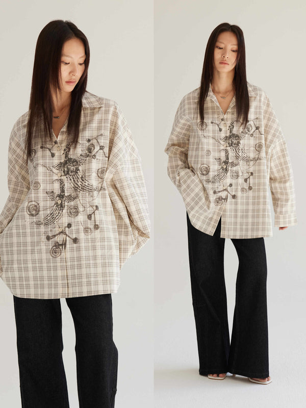 Camisa Cuadriculada Beige Oversized con Protección Solar para Mujer