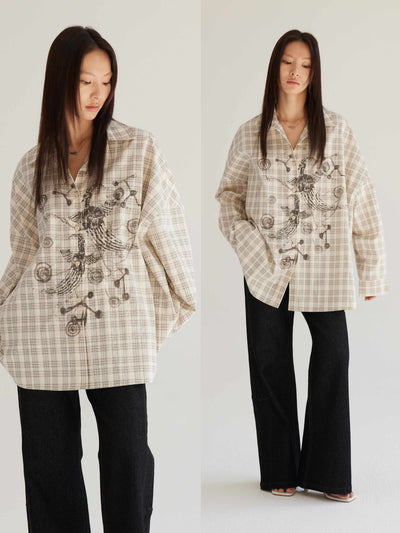Camisa Cuadriculada Beige Oversized con Protección Solar para Mujer - Image 2