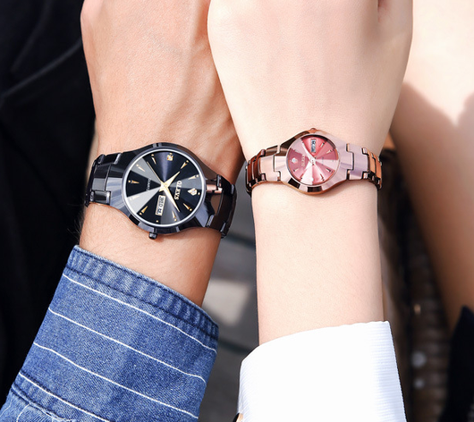 Reloj de Dama Acero Tungsteno Cuarzo Resistente al Agua con Esfera Luminosa - Image 8