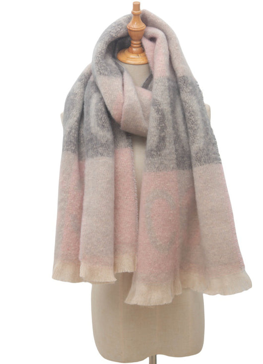 Bufanda Jacquard Unisex con Letras - Estilo Moderno para Él y Ella - Image 18