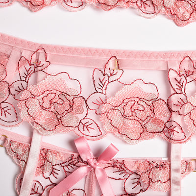 Conjunto de Lencería Floral para Dama - Tres Piezas - Image 21