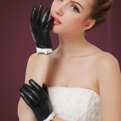 Guantes de Cuero para Mujer con Moño de Piel de Oveja