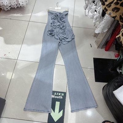 Jumpsuit Escotado con Flores 3D y Efecto Desgastado