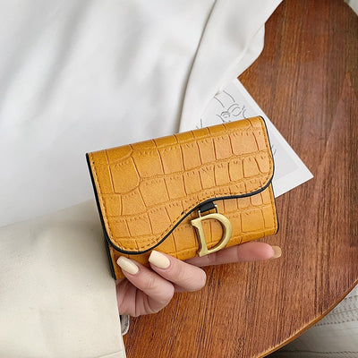 Cartera Plegable de Cuero Suave para Mujer - Colores Sólidos - Image 15