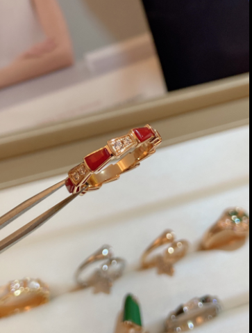 Anillo de Serpiente con Diamantes - Diseño Moderno para Dedo Índice - Image 24