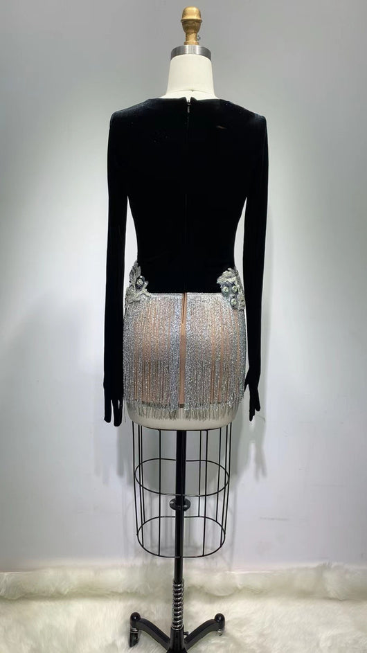 Vestido sin Mangas con Lentejuelas, Cuentas y Flecos - Image 9