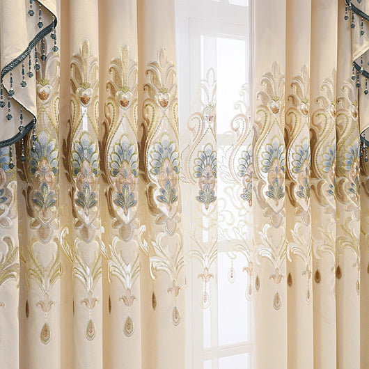 Cortinas Europeas de Lujo con Bordado Hueco de Flores para Sala de Estar - Image 5