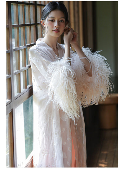 Camisón Nupcial de Plumas de Avestruz - Colección Primavera Otoño - Image 10