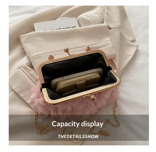 Bolso Elegante para Mujer con Patrón de Rosas y Detalle de Cadena - Image 14