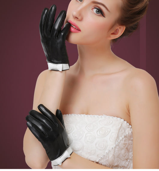 Guantes de Cuero para Mujer con Moño de Piel de Oveja - Image 6