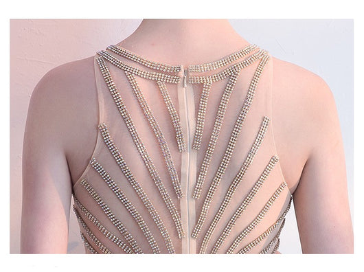 Vestido de Noche Dorado con Cola de Pez Champagne - Image 12