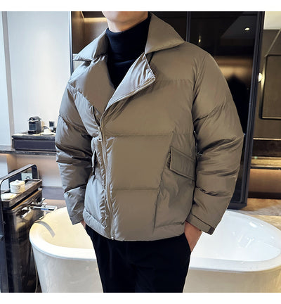 Chaqueta Acolchada de Plumas para Hombre con Cuello Clásico - Image 11