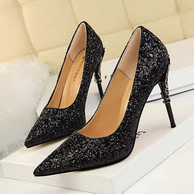 Tacones altos puntiagudos con lentejuelas - Image 4