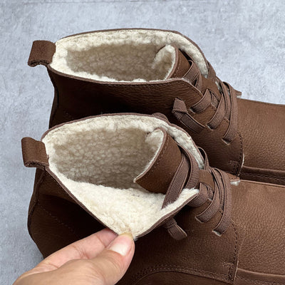 Botas Artesanales de Cuero Gamuza con Suela Flexible y Cierre Elástico - Image 15