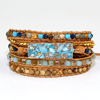 Pulsera de Cuero Multicapa Tejida a Mano con Hilo Dorado y Turquesa
