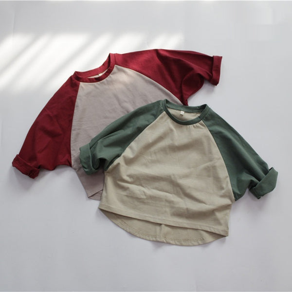 Blusa Suelta Otoñal con Mangas Recortadas y Combinación de Colores