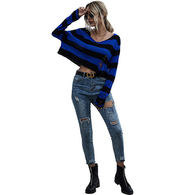 Suéter Oversize con Cuello en V, Rayas y Detalles Rotos - Image 3