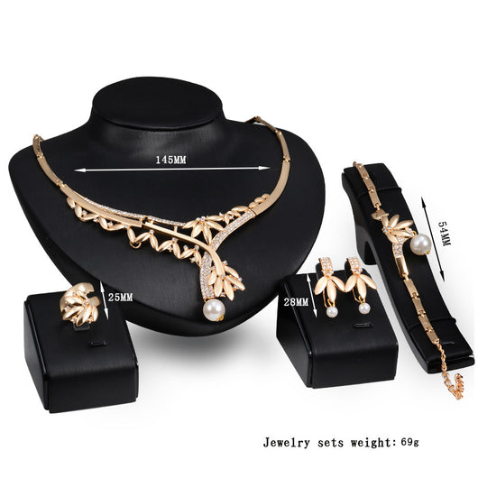 Conjunto de 4 Accesorios Dorados para Novia - Image 2