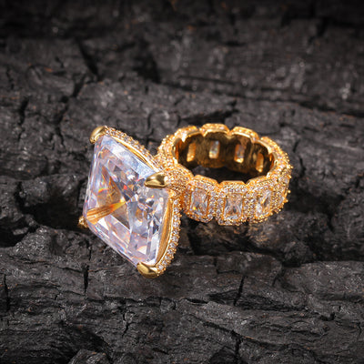 Anillo de Lujo Hip Hop Chapado en Oro con Zirconia Grande para Hombre - Image 4