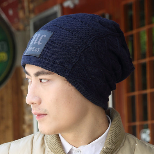 Gorro de Moda Liso con Letras para Mantener el Calor - Image 9
