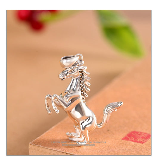 Colgante del Caballo del Zodiaco con Acabado Envejecido - Image 8