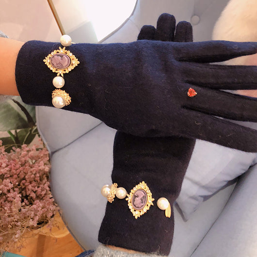 Guantes de Perla con Retrato Antiguo para Mujer - Image 5