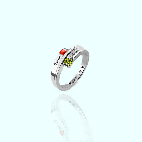 Anillo de Pareja Plateado con Letras de Moda