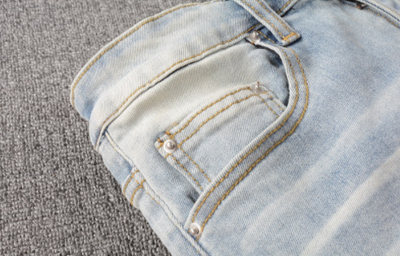 Jeans Skinny Ajustados con Algodón Elástico y Efecto Desgastado - Image 4