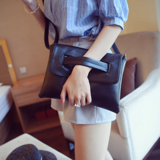 Bolso Mensajero Tipo Sobre para Mujer - Diseño Moderno y Versátil - Image 2