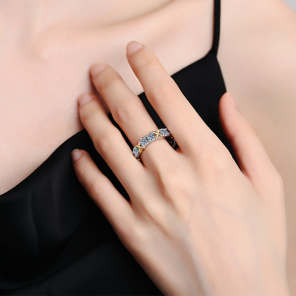 Anillo de Dos Colores Entrelazados para Mujer