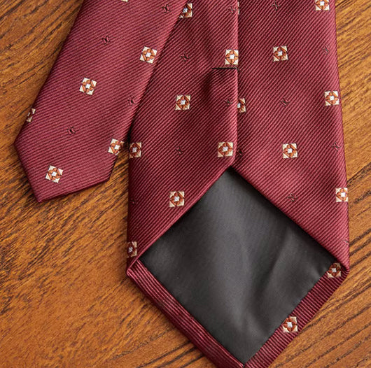 Corbata Poliéster Versátil para Negocios y Formal - Image 4