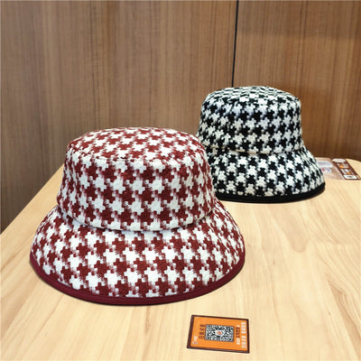 Gorra Pescador Pata de Gallo Clásica Blanco y Negro con Visera Grande - Image 12