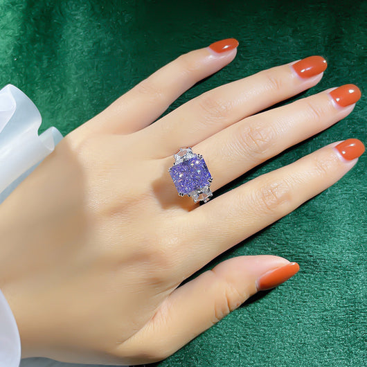 Anillo de Diamante Talla Hielo de Alto Carbono para Mujer - Image 13