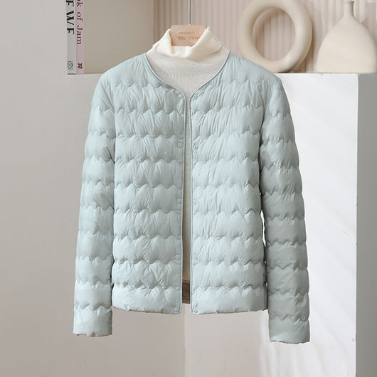 Chaqueta Corta Acolchada para Mujer con Cuello Fruncido - Image 4