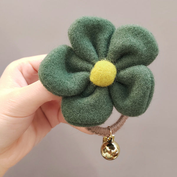 Estuche Redondo de Cuero Sintético Afelpado con Diseño de Flor