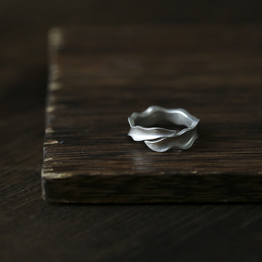 Anillo de Plata Esterlina S999 con Patrón de Onda Simple - Image 3
