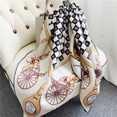 Pañuelo Cuadrado Grande de Seda Twill Carruaje - Elegancia y Sofisticación - Image 3