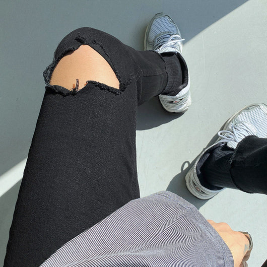 Pantalones Vaqueros Negros Rotos en la Rodilla para Hombre - Image 13