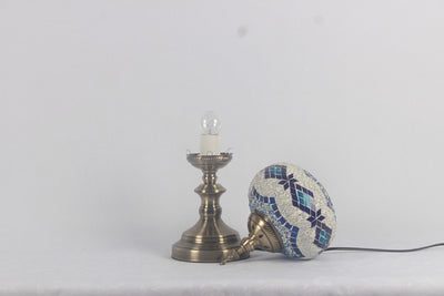 Lámpara de Mesa Romántica con Diseño Elegante - Image 40