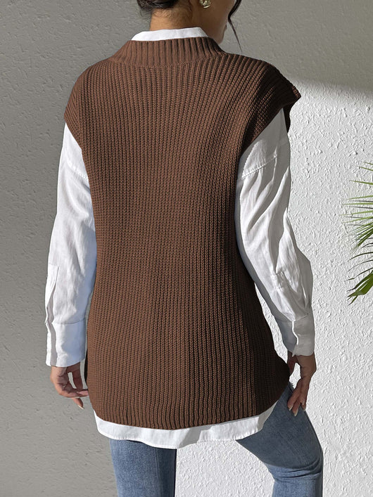 Chaleco Tejido con Perlas en Escote V - Elegancia Minimalista - Image 19