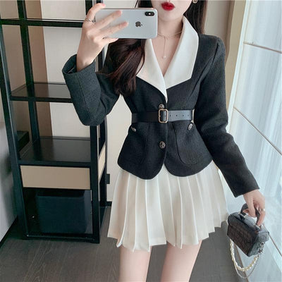 Conjunto de Falda Plisada Alta y Chaqueta Corta con Cinturón - Image 3