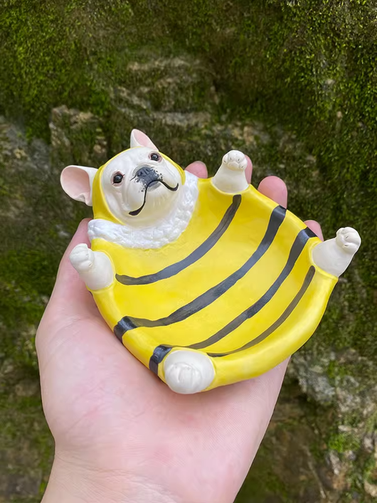 Plato Decorativo Bulldog Francés Hecho a Mano en Cerámica - Image 5