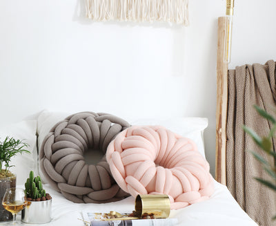 Almohada Anillo Donut para Selfies - Cojín Nudos Decorativo - Image 10