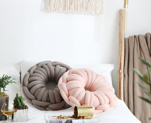 Almohada Anillo Donut para Selfies - Cojín Nudos Decorativo - Image 10
