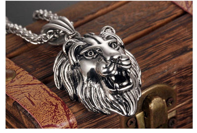 Dije Retro Dominante para Hombre - Acero Inoxidable - Image 11