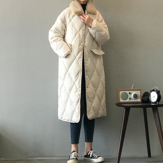 Chaqueta Acolchada para Mujer con Cuello de Piel y Diseño Rombo - Image 6