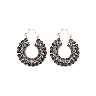 Aretes Calados Retro con Patrón Hueco Elegante - Image 11