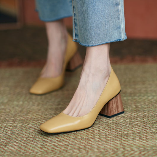 Zapatos de Tacón Alto con Punta Cuadrada en Cuero Grueso - Image 9
